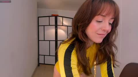   MOLLY   online show from May 22, 2026, 4:23 pm