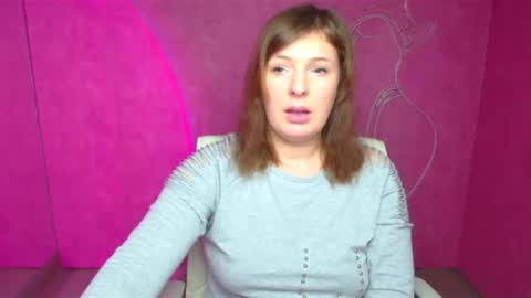 Molly online show from December 19, 2024, 3:52 pm