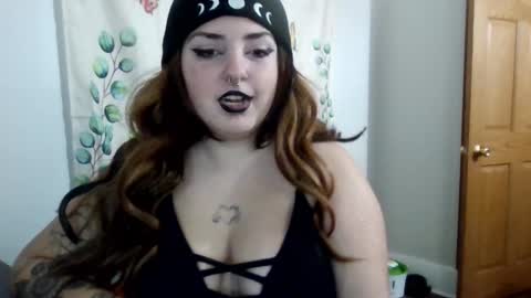 Snapshot of molly_moonxxx chatting on November 26, 2025, 11:44 am molly_moonxxx online show from November 26, 2025, 11:44 am