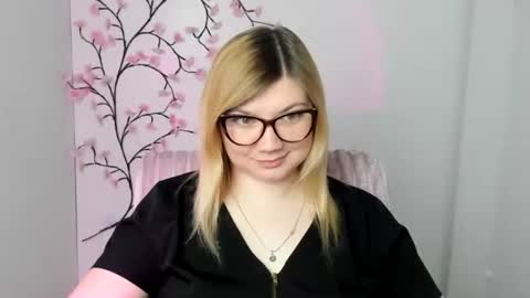 Molly online show from April 4, 2026, 12:02 pm