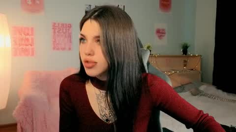 Molly online show from April 4, 2026, 4:22 am