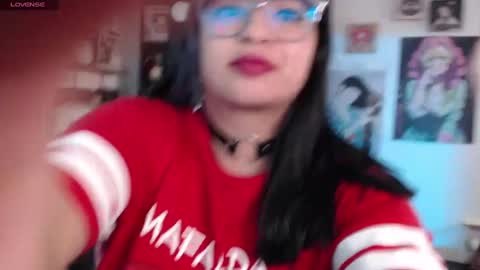 Snapshot of molly_shake chatting on March 5, 2025, 5:18 am Molly online show from March 5, 2025, 5:18 am