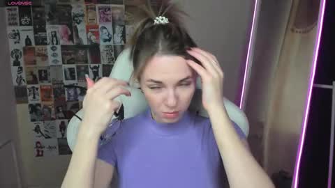 Molly online show from October 21, 2025, 1:50 am