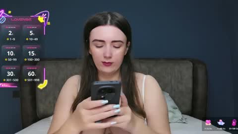 Molly online show from September 11, 2025, 7:47 pm