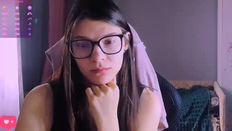  KIRA  online show from March 26, 2026, 5:57 am