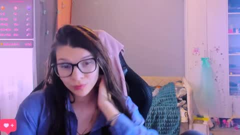  KIRA  online show from March 27, 2026, 3:45 am