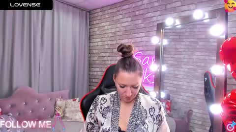 hi im Molly heregreat boobs big heart  warm pussy  online show from March 5, 2025, 3:51 am