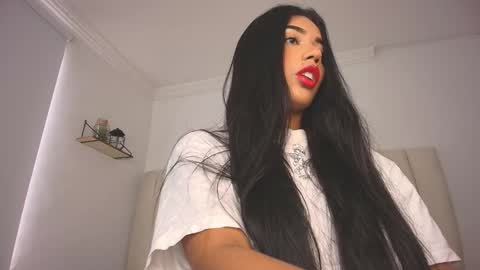 Molly  online show from December 3, 2024, 6:28 pm