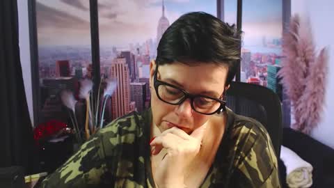 MollySun Nina Randmann online show from October 13, 2025, 5:13 pm