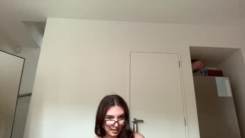 Molly online show from March 13, 2026, 12:28 am