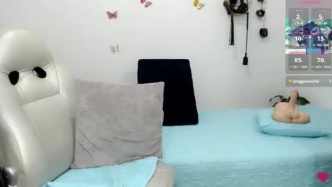 Snapshot of mom_17 chatting on March 11, 2026, 10:05 pm Celeste online show from March 11, 2026, 10:05 pm