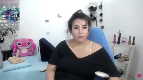 Snapshot of mom_17 chatting on June 28, 2026, 4:24 pm Celeste online show from June 28, 2026, 4:24 pm