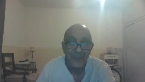 Snapshot of moment71200 chatting on January 7, 2025, 8:52 pm moment71200 online show from January 7, 2025, 8:52 pm