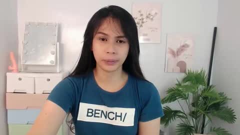 MOMIKHEM online show from September 14, 2025, 5:50 am