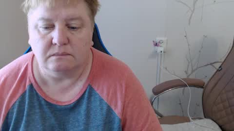 Mommy99X online show from June 16, 2026, 7:44 am