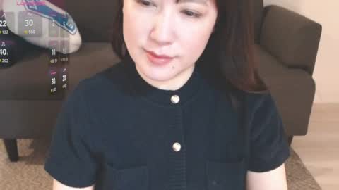 Momo online show from July 27, 2026, 3:57 am