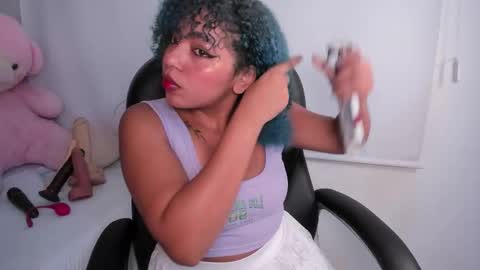 Momo  online show from March 3, 2026, 3:45 am