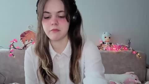 Momo online show from March 21, 2026, 2:38 am