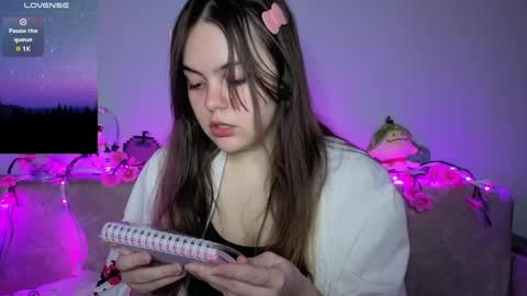 Momo online show from April 9, 2026, 11:26 am