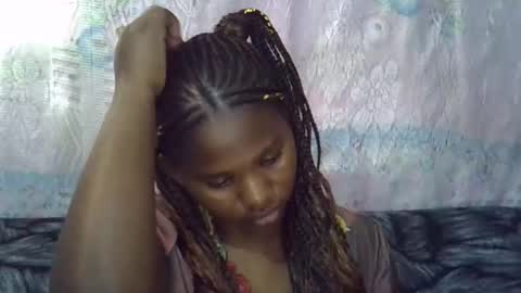 momsdoll online show from April 1, 2026, 1:41 pm