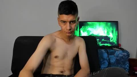 Snapshot of monarquia_ chatting on December 7, 2024, 4:31 am nicolas online show from December 7, 2024, 4:31 am