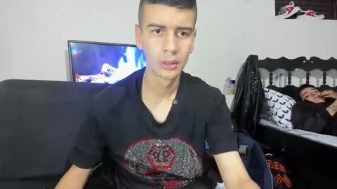 Snapshot of monarquia_ chatting on December 28, 2024, 4:19 am nicolas online show from December 28, 2024, 4:19 am