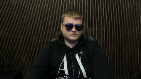 Snapshot of moneycumshot chatting on July 21, 2026, 5:59 pm Alex online show from July 21, 2026, 5:59 pm