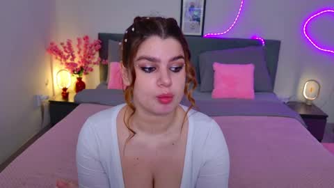 moneyforpeaches online show from May 8, 2026, 5:29 pm
