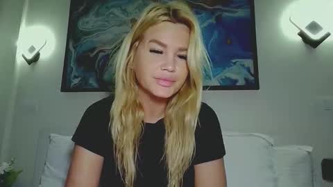 Monica online show from January 14, 2026, 3:56 am