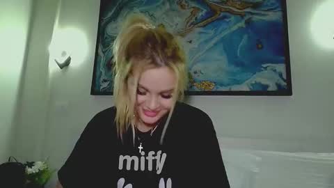 Monica online show from February 28, 2026, 4:35 am