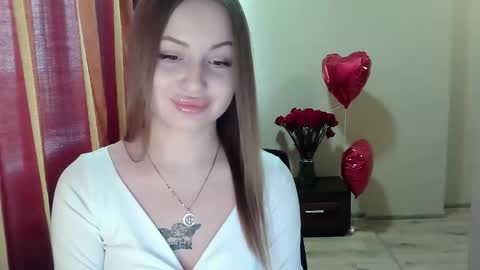 monica_211 online show from May 15, 2026, 12:34 pm
