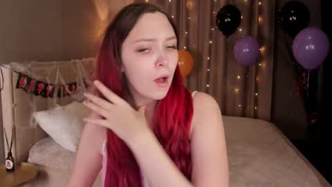 Monica online show from November 3, 2025, 5:20 am