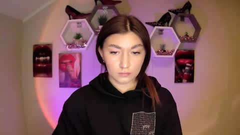 Snapshot of monica_sweets chatting on September 26, 2025, 10:08 am sweet girl and shine body online show from September 26, 2025, 10:08 am