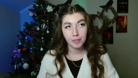 Snapshot of monica_sweets chatting on November 10, 2025, 11:09 am sweet girl and shine body online show from November 10, 2025, 11:09 am