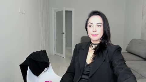 Snapshot of monica_weisss chatting on February 27, 2025, 12:32 am monica_weisss online show from February 27, 2025, 12:32 am