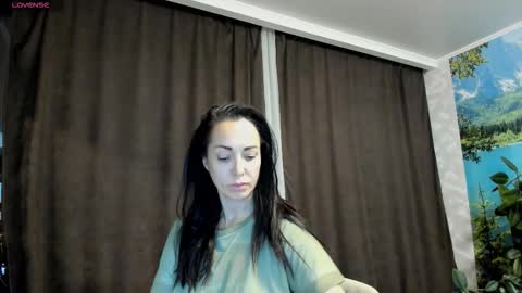 Snapshot of monica_weisss chatting on October 1, 2025, 6:14 pm monica_weisss online show from October 1, 2025, 6:14 pm