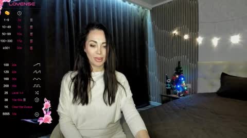 Snapshot of monica_weisss chatting on December 20, 2025, 4:14 pm monica_weisss online show from December 20, 2025, 4:14 pm