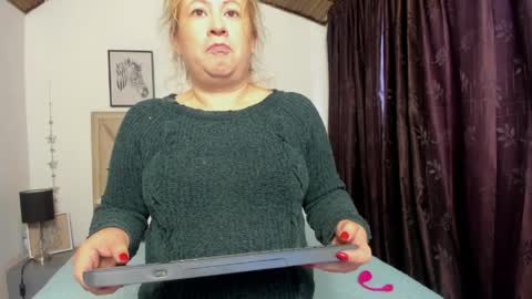 Mony online show from April 11, 2026, 11:36 am