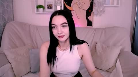 Monica online show from September 20, 2025, 4:46 am