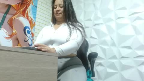 monickhotpri online show from May 20, 2026, 11:44 pm