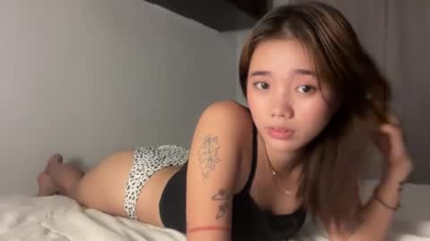 Snapshot of monikaisay chatting on February 11, 2026, 2:00 pm isay online show from February 11, 2026, 2:00 pm