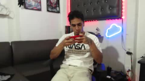 Snapshot of monkey_uchiha77 chatting on February 19, 2025, 7:28 am simon dice online show from February 19, 2025, 7:28 am