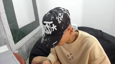 Snapshot of monkeyd_66 chatting on February 15, 2025, 11:50 am monkeyd_66 online show from February 15, 2025, 11:50 am