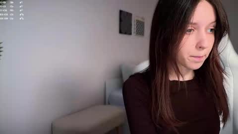 Snapshot of monnymoonn chatting on November 4, 2025, 8:46 am Mary online show from November 4, 2025, 8:46 am