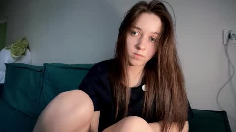 Snapshot of monnymoonn chatting on February 25, 2026, 9:08 am Mary online show from February 25, 2026, 9:08 am