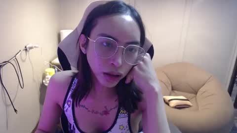 Snapshot of monstercockselfsuck chatting on February 28, 2025, 3:37 pm ELYSE A SIMPLE GIRL online show from February 28, 2025, 3:37 pm