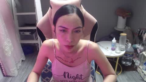 Snapshot of monstercockselfsuck chatting on October 28, 2025, 9:57 am ELYSE A SIMPLE GIRL online show from October 28, 2025, 9:57 am