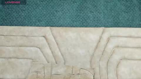 Linda Darling online show from December 5, 2024, 6:44 pm