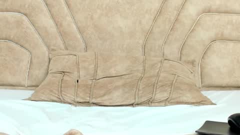 Linda Darling online show from December 19, 2024, 11:46 pm