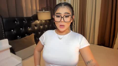 Snapshot of monstrouscockdivaontop chatting on February 19, 2025, 7:59 pm Ruthie online show from February 19, 2025, 7:59 pm